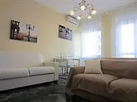 Temporary House - Porta Garibaldi Milão